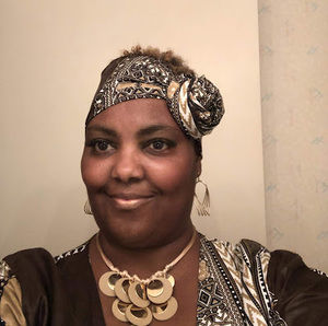 Meet your Posher, Mimi